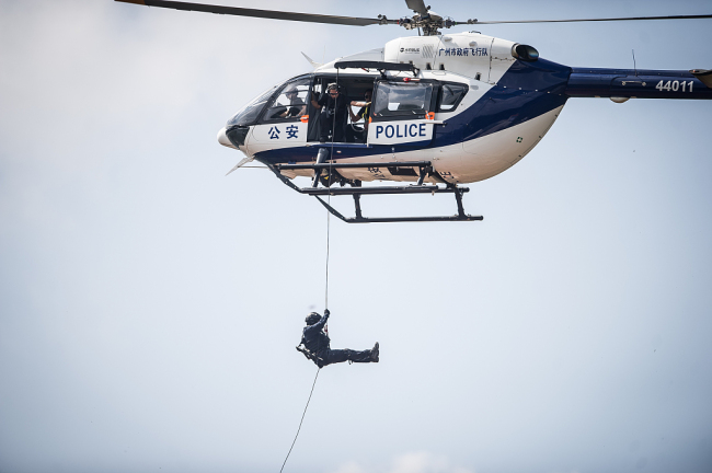 中国人民警察节 图看人民警察飒爽英姿