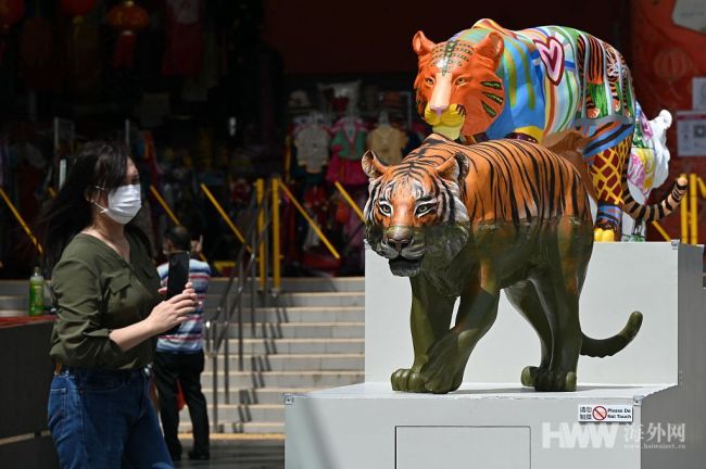 新加坡唐人街春节气氛浓郁
