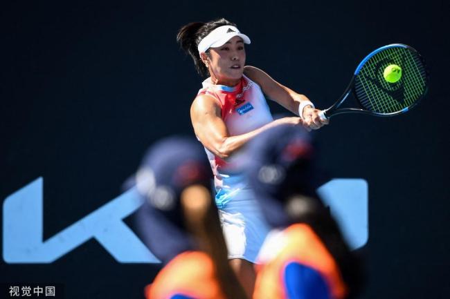 王蔷先失一盘 逆转对手晋级女单第三轮