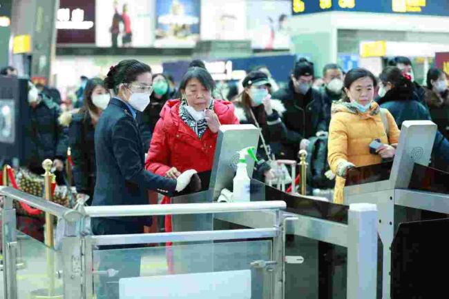 第二架接返自乌克兰撤离中国公民航班抵达郑州 - Shrink URL - 百度评论 百度热点快讯