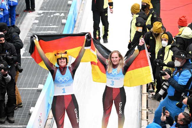 德国名将女子雪橇摘金 中国小将王沛宣列第29