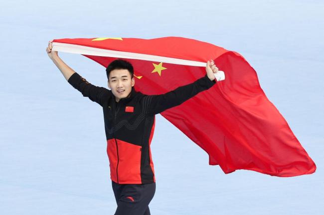 时隔八年，两代中国冬奥速滑冠军这样完成“交接”