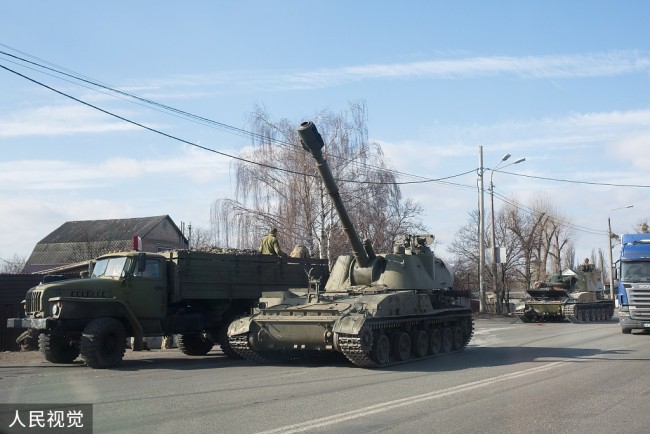 俄乌军队在基辅激战 交火后一片狼籍