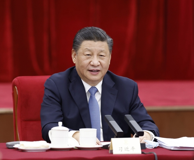 新华社记者说丨“洋记者”为你讲述习近平十年两会故事