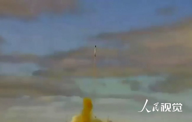 俄罗斯成功试射一枚“萨尔马特”洲际弹道导弹编辑图片素材-ID:1378432194