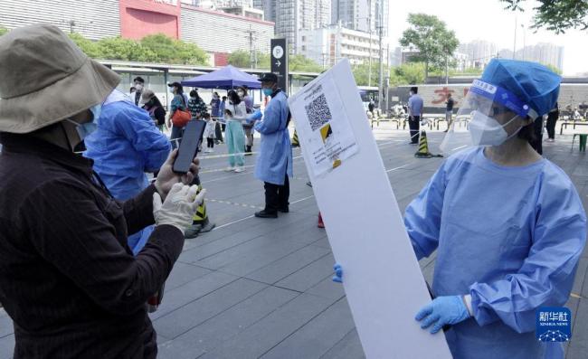 北京：抗疫一线的青年志愿者