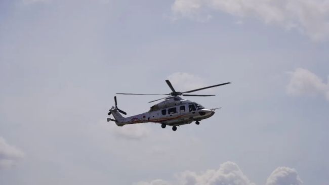 AC352直升机完成局方审定试飞