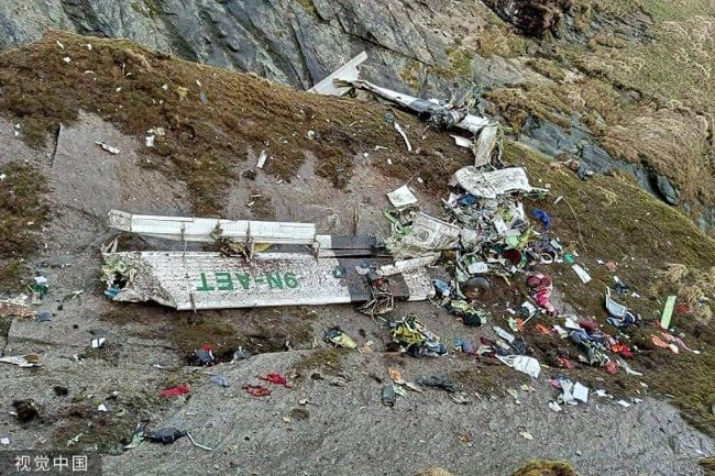 尼泊尔失事航班已找到14具遇难者遗体
