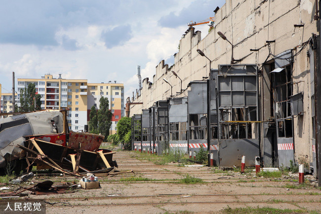 当地时间2022年6月18日，乌克兰东部城市哈尔科夫，当地遭受炮击后满目疮痍。