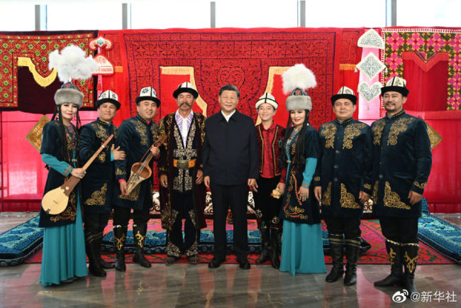 习近平在新疆乌鲁木齐市考察调研