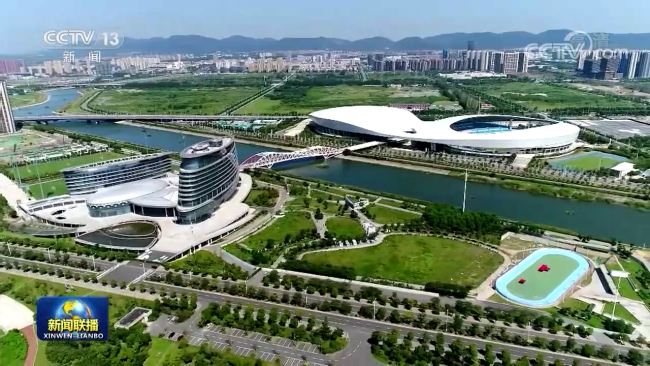 联播丨“两山”理念引领中国经济社会绿色转型