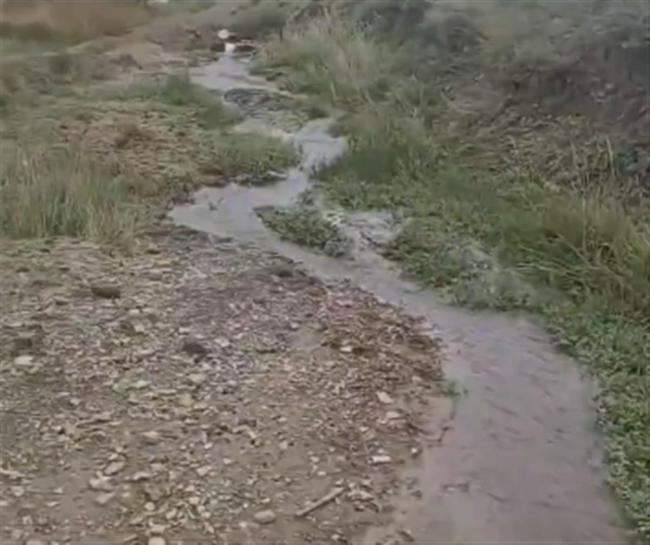 宁夏固原地震带上突现泉眼 官方回应：蓄水池满溢