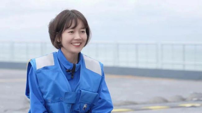 超飒!她们是辽宁舰女兵