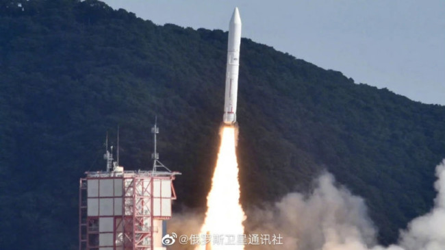 日本固体燃料火箭埃普西隆发射失败：被远程摧毁