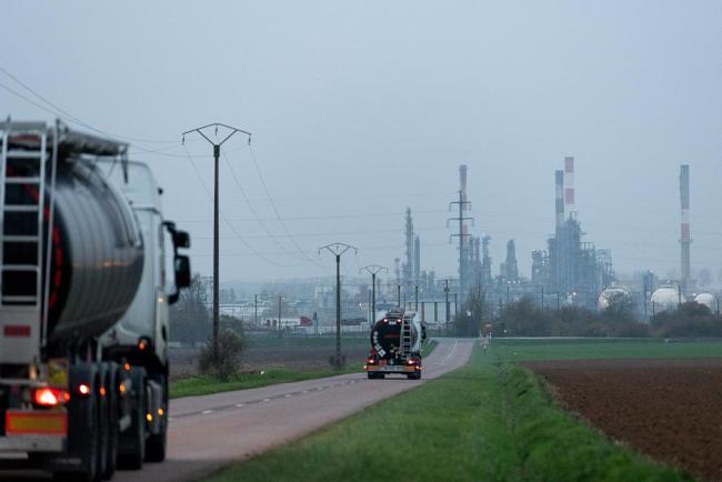 西方对俄石油限价 俄批欧盟自损能源安全