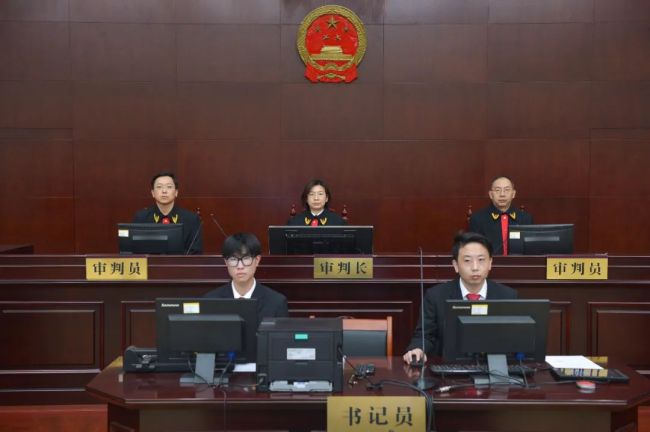 山东青岛市李沧区委原书记王希静一审被判19年