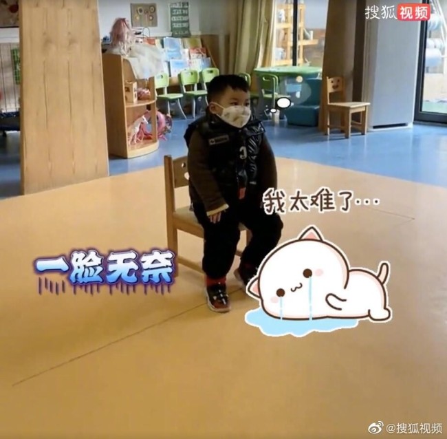 幼儿园16人请假仅1名小朋友上课，老师一对一辅导