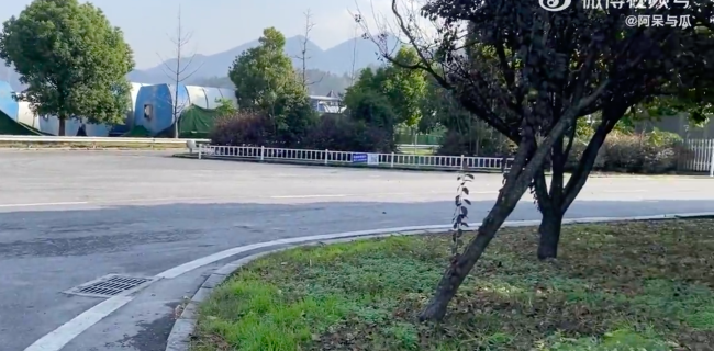 接亲路上千万别上厕所不然会被遗忘在休息区！新郎跪搓衣板了吧