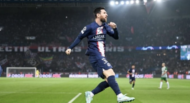 记者：梅西与巴黎续约有口头协议