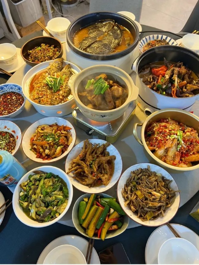 中国哪个省的酒席最好?福建人的家宴好丰富啊!_新闻频道_中华网