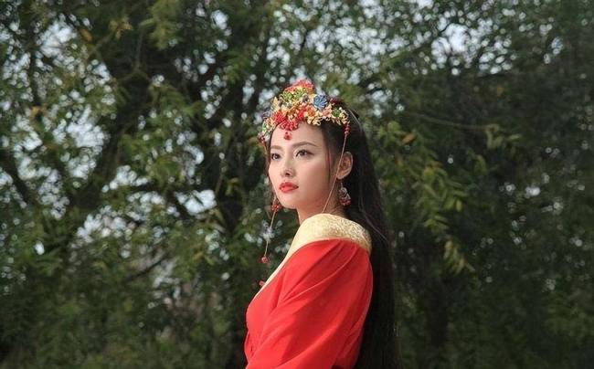 赵丽颖早期穆念慈定妆照曝光 这些角色出场5分钟却让人念念不忘