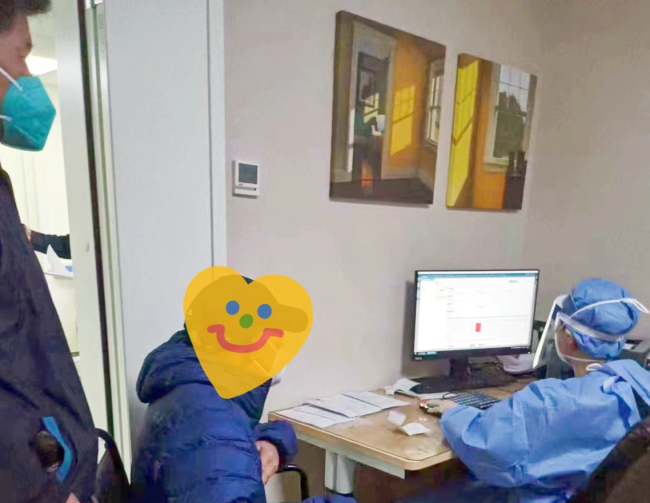 失独老人突发不适 社区高效应对  及时伸出援手为困难老人提供有效援助