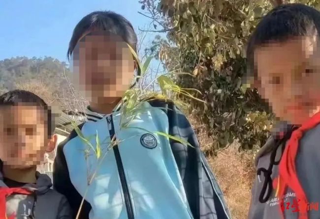 媒体:云南12岁失联双胞胎兄弟身亡，在水库溢洪道消力池内找到遗体
