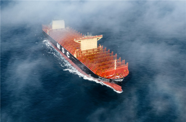 破紀錄！全球最大級別集裝箱船在滬交付