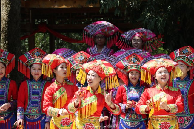 壮族三月三放假3天，是壮族祭祀祖先传统节日！