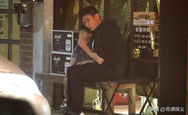 吴奇隆父子给刘诗诗庆生 被两个男人宠着也太幸福了   
