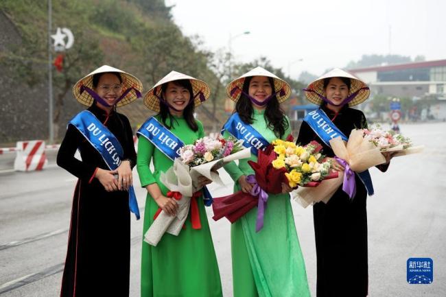 越南办仪式欢迎中国游客，中国是越南最大国际游客市场