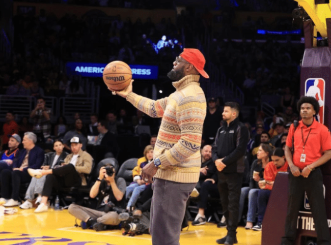 名记曝詹姆斯最新伤情