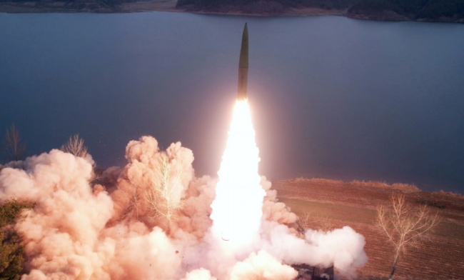 朝鮮宣布發射洲際彈道導彈“火星-17”