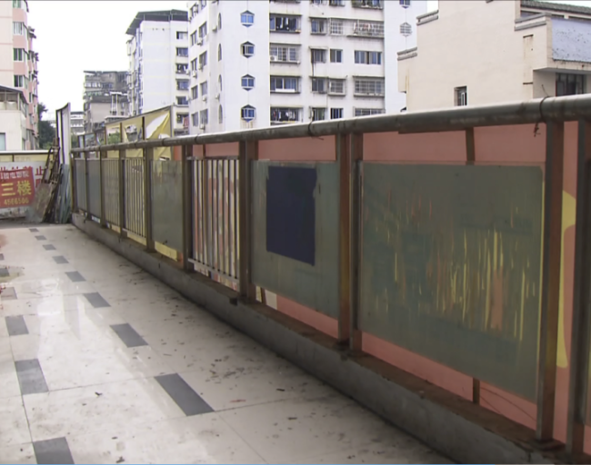 女子酒后坠亡 87户业主被起诉 业主回复：原告和护送人划分责任过轻