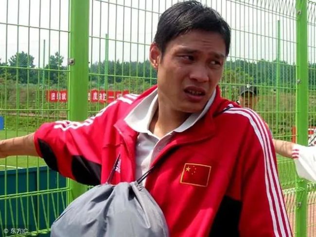 范志毅直播太搞笑！怒怼网友！直播时否认传闻！