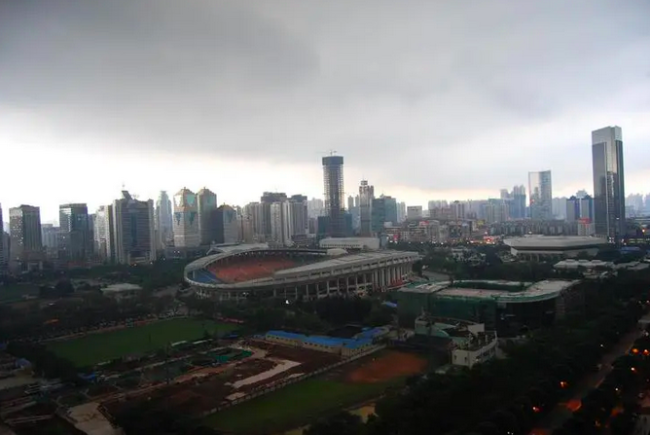 回南天又要搞事了！广东人成全国最“潮”的仔 衣服一星期都还晾不干！