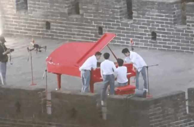 张艺兴肖战王源陈伟霆合唱《你的梦，我的梦》