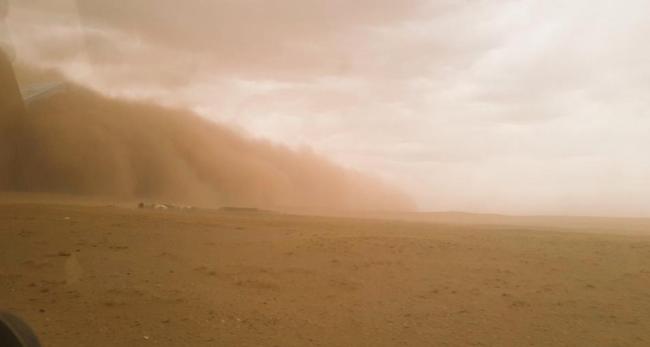 蒙古国沙尘暴频发背后原因 过度放牧采矿无序开发