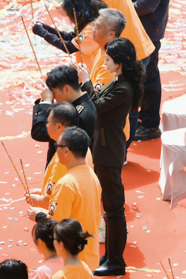 杨幂新剧军装路透也太绝了吧!搭档实力派演员秦昊