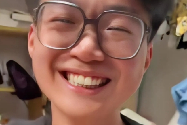 男生喝酒壮胆对女孩表白：酒壮怂人胆，不丢人！