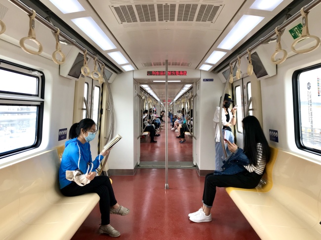 市民建议地铁设置女性优先车厢引争议 上海地铁回应了