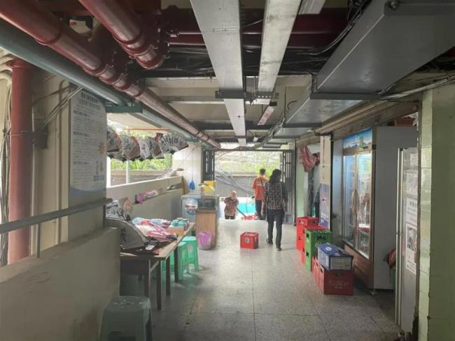 一网红小区“谢绝参观” 不堪网红打卡之扰 居民自发维护小区安宁