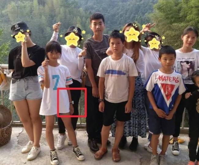 黄渤资助女孩父母发声:重男轻女是谣言,节目与资助无关