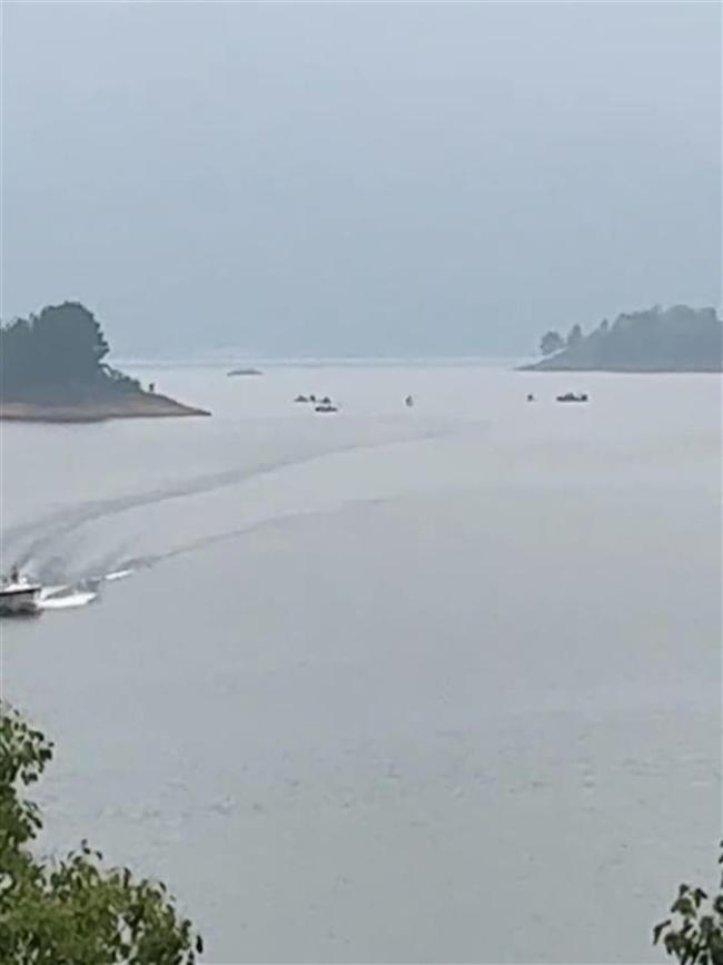 游客翻船溺亡 千岛湖景区停业 参加公司团建时翻船