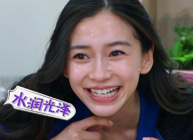 《奔跑吧》全员素颜出镜：周深软萌 杨颖美到不敢认