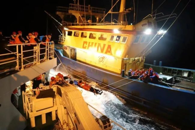 海警“龙舟”护万里海疆