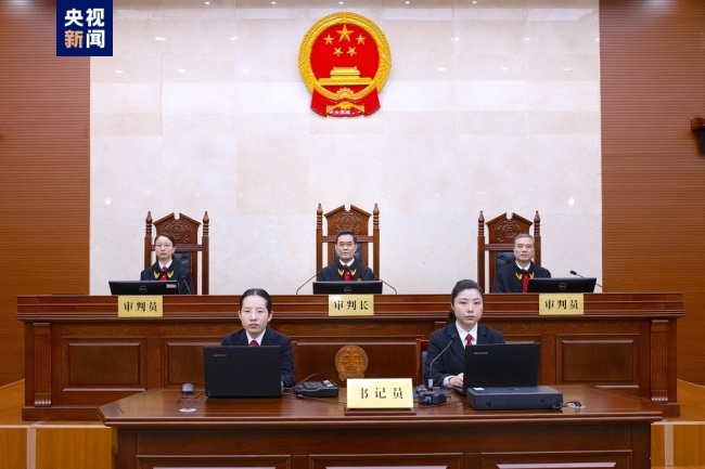 原银监会副主席蔡鄂生被控受贿超5亿，徇私舞弊滥用职权