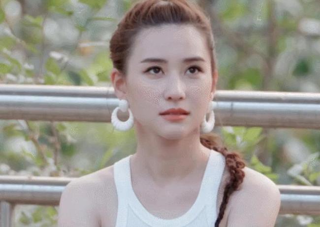 何超莲孟子义已分居一个月 各有各的事业细水长流的爱情才会长久