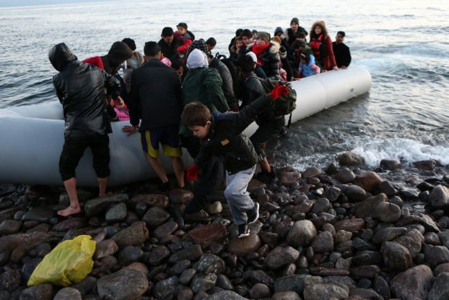 沉船事故惨痛 欧盟开始调查下属移民机构是否尽责