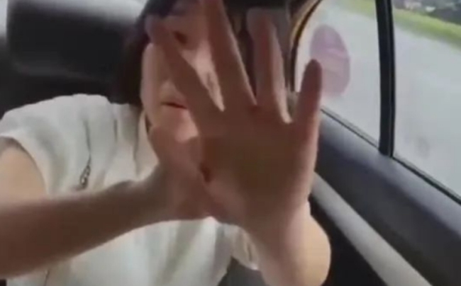 女子长期打车不给钱，多次辱骂出租车司机！